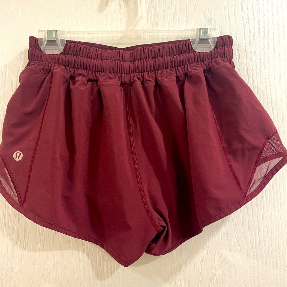 Lululemon XS-S women’s active shorts